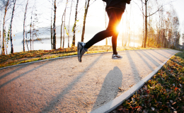 Ropa y zapatillas para correr: lo que debes saber al hacer 'running